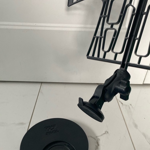 Music stand - Picture 2 of 2